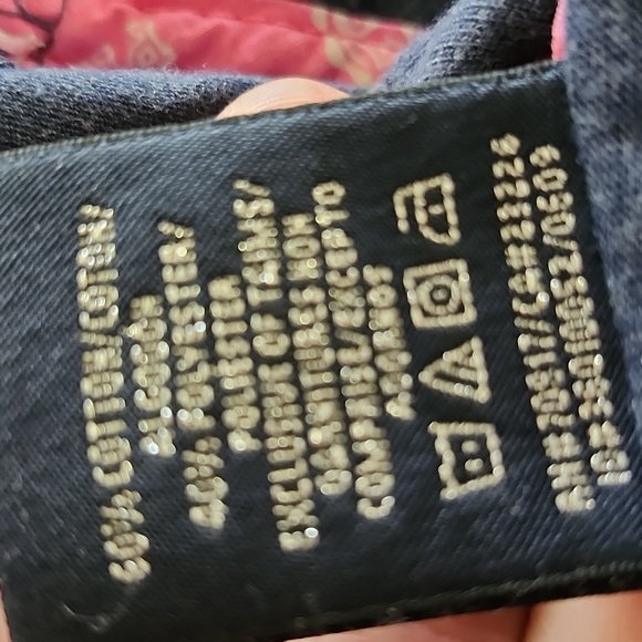 PINK Victoria's Secret t-shirt - Picture 5 of 6